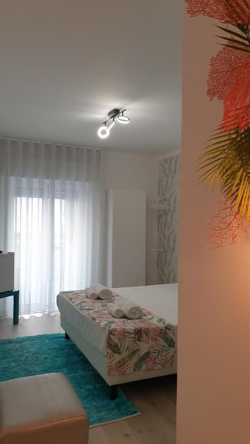 Prestige Holidays Alojamentos Nazare Exterior photo